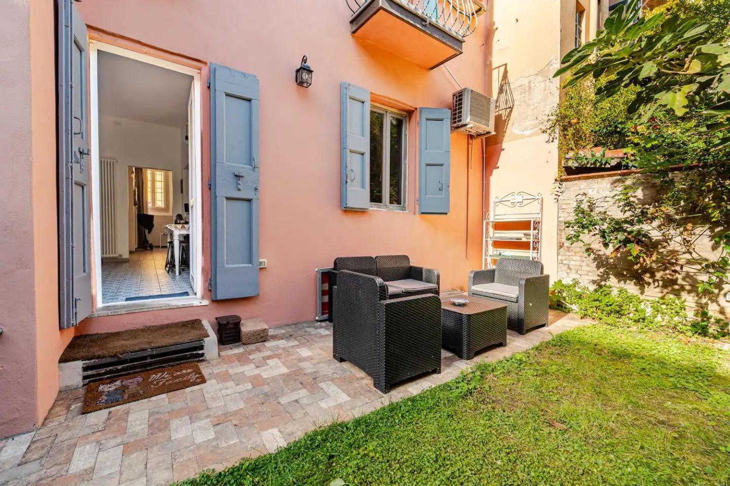 Oasis In The Centre Of Bologna Apartment Exterior photo